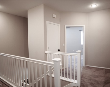 205 Summer Palace Way - Photo Thumbnail 6