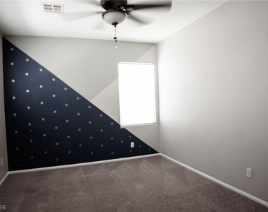 205 Summer Palace Way - Photo Thumbnail 9
