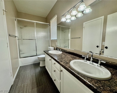 205 Summer Palace Way - Photo Thumbnail 8