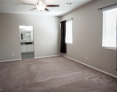 205 Summer Palace Way - Photo Thumbnail 10