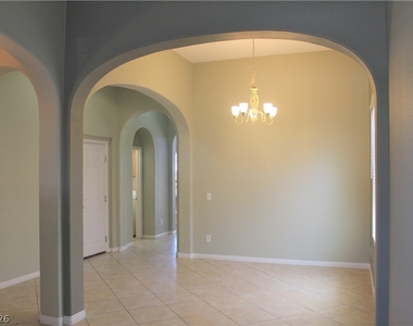 9746 Mount Del Mar Street - Photo Thumbnail 4