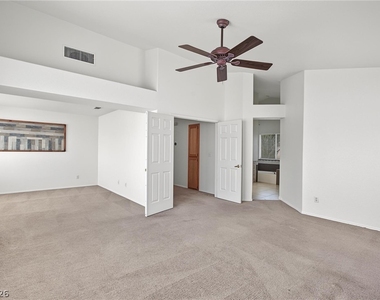 2909 Sarina Avenue - Photo Thumbnail 13