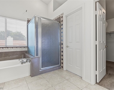 2909 Sarina Avenue - Photo Thumbnail 15