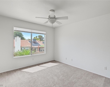 2909 Sarina Avenue - Photo Thumbnail 17
