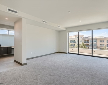 18 Promenade Isle Lane - Photo Thumbnail 9