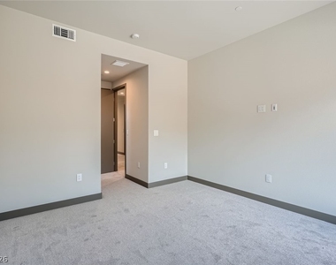 18 Promenade Isle Lane - Photo Thumbnail 15