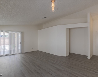 2803 Mirage Road - Photo Thumbnail 8