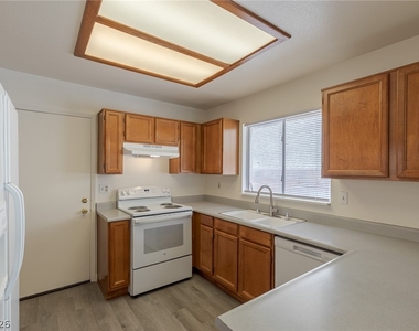 2803 Mirage Road - Photo Thumbnail 14