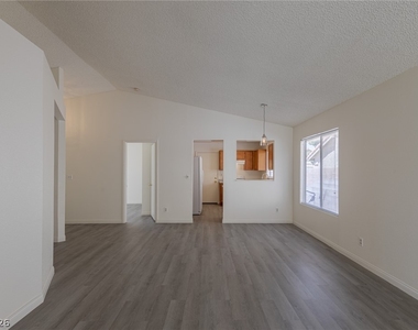 2803 Mirage Road - Photo Thumbnail 10