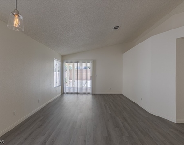 2803 Mirage Road - Photo Thumbnail 7