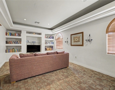 950 Seven Hills Drive - Photo Thumbnail 26