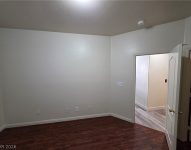 7349 Dolphine Crest Avenue - Photo Thumbnail 88
