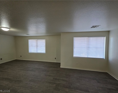 7349 Dolphine Crest Avenue - Photo Thumbnail 61