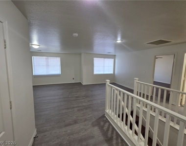 7349 Dolphine Crest Avenue - Photo Thumbnail 43