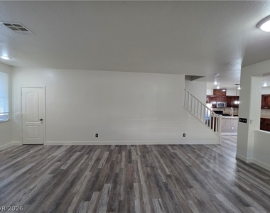 7349 Dolphine Crest Avenue - Photo Thumbnail 10