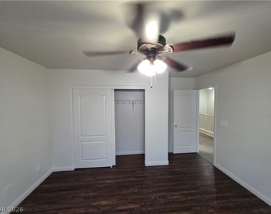 7349 Dolphine Crest Avenue - Photo Thumbnail 19
