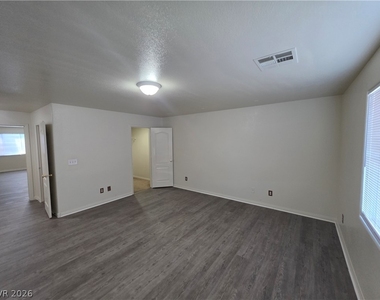 7349 Dolphine Crest Avenue - Photo Thumbnail 52