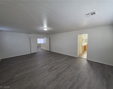 7349 Dolphine Crest Avenue - Photo Thumbnail 39