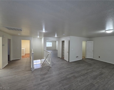 7349 Dolphine Crest Avenue - Photo Thumbnail 57