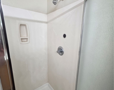7349 Dolphine Crest Avenue - Photo Thumbnail 29