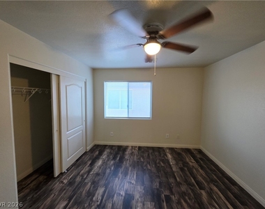 7349 Dolphine Crest Avenue - Photo Thumbnail 20
