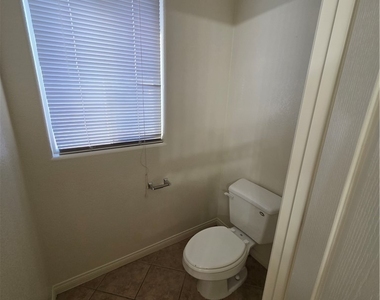 7349 Dolphine Crest Avenue - Photo Thumbnail 30