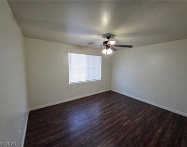 7349 Dolphine Crest Avenue - Photo Thumbnail 62