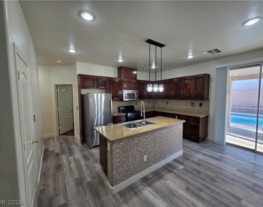 7349 Dolphine Crest Avenue - Photo Thumbnail 11