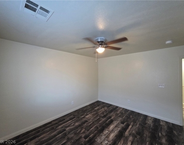 7349 Dolphine Crest Avenue - Photo Thumbnail 80