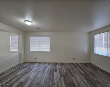 7349 Dolphine Crest Avenue - Photo Thumbnail 95