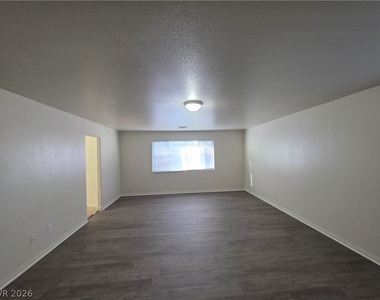 7349 Dolphine Crest Avenue - Photo Thumbnail 42