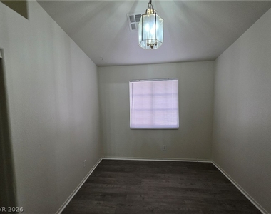 1236 Dusty Creek Street - Photo Thumbnail 18