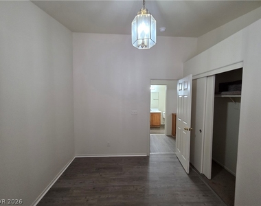 1236 Dusty Creek Street - Photo Thumbnail 21