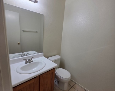 1236 Dusty Creek Street - Photo Thumbnail 24