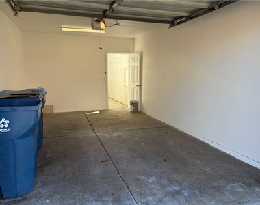 1800 Edmond Street - Photo Thumbnail 20