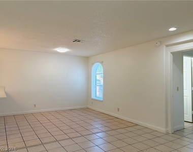 1800 Edmond Street - Photo Thumbnail 4