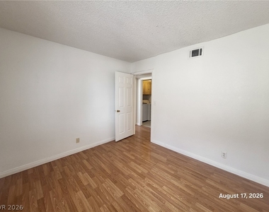 4264 Tara Avenue - Photo Thumbnail 7