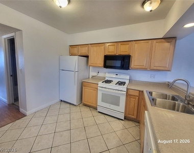 4264 Tara Avenue - Photo Thumbnail 4