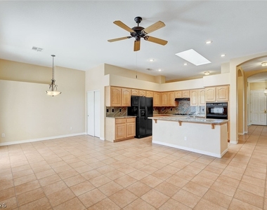 10324 Falls Church Avenue - Photo Thumbnail 3