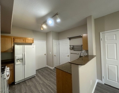 9975 Peace Way - Photo Thumbnail 8