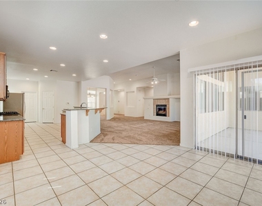 6724 Donna Street - Photo Thumbnail 9