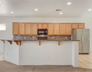6724 Donna Street - Photo Thumbnail 34