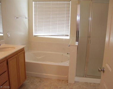6539 Sunset Pines Street - Photo Thumbnail 12