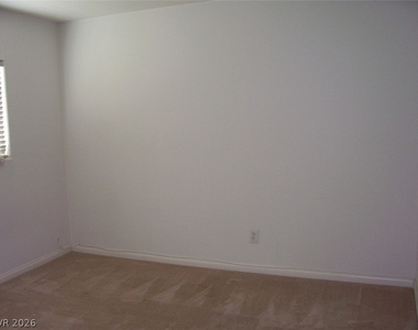6539 Sunset Pines Street - Photo Thumbnail 5