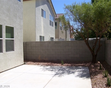 6539 Sunset Pines Street - Photo Thumbnail 3