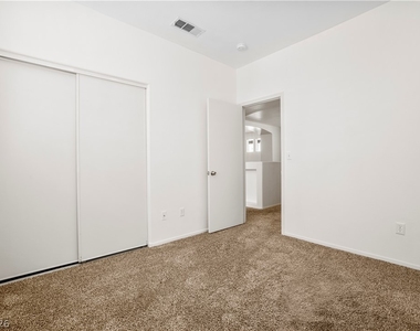 413 Magnolia Arbor Street - Photo Thumbnail 10