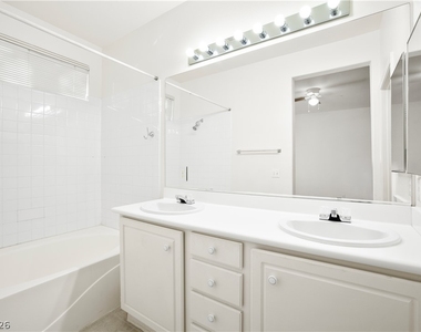 413 Magnolia Arbor Street - Photo Thumbnail 16