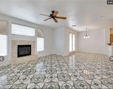 8750 Villa Faith Avenue - Photo Thumbnail 4