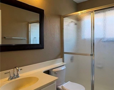 42 Quiet Desert Lane - Photo Thumbnail 11