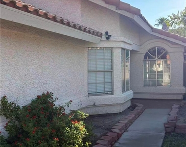 42 Quiet Desert Lane - Photo Thumbnail 2